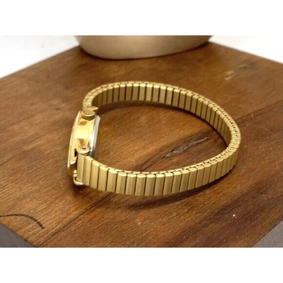 Timex Women's Watch T21872 Cavatina Oval Petite 18mm Quartz Gold Expansion Band - Picture 8 of 13